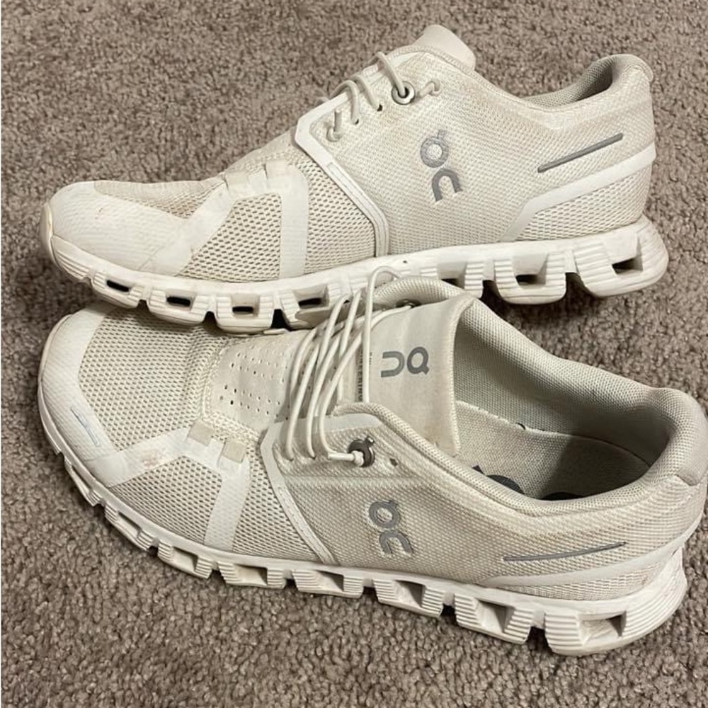 White OnCloud Shoes